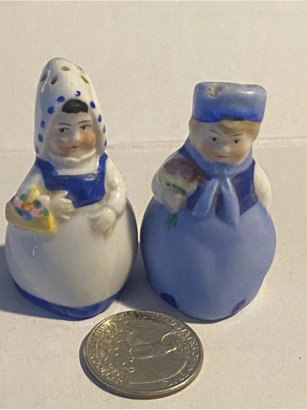 Vintage Hand Painted Dutch Boy And Girl Salt And Pepper Shakers